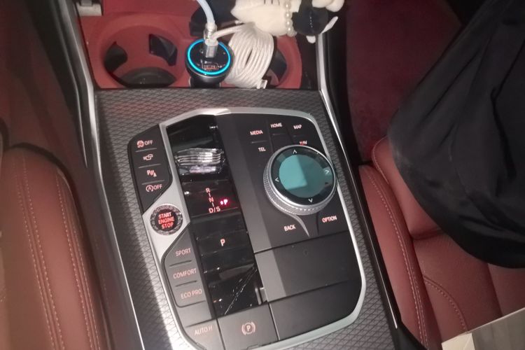 宝马4系 2024款 430i M运动曜夜套装中控内饰18