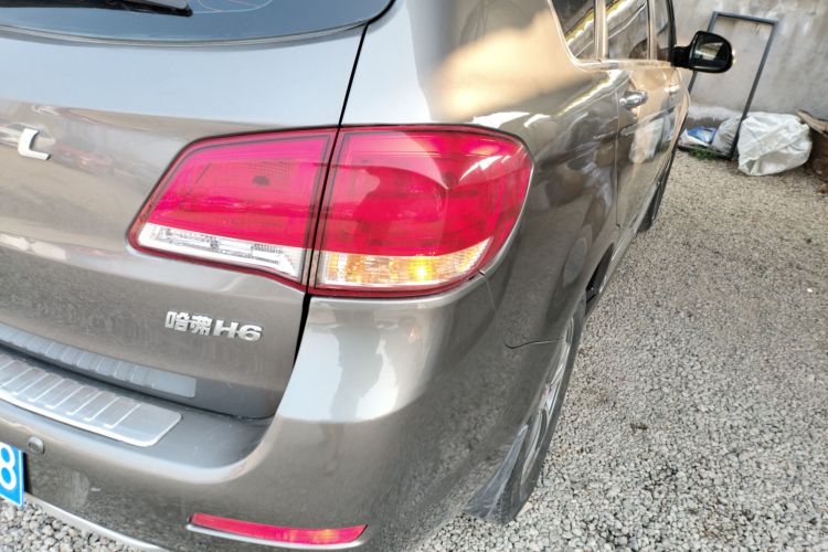 哈弗H6 2013款 升级版 2.4L 自动两驱精英型车身外观6001