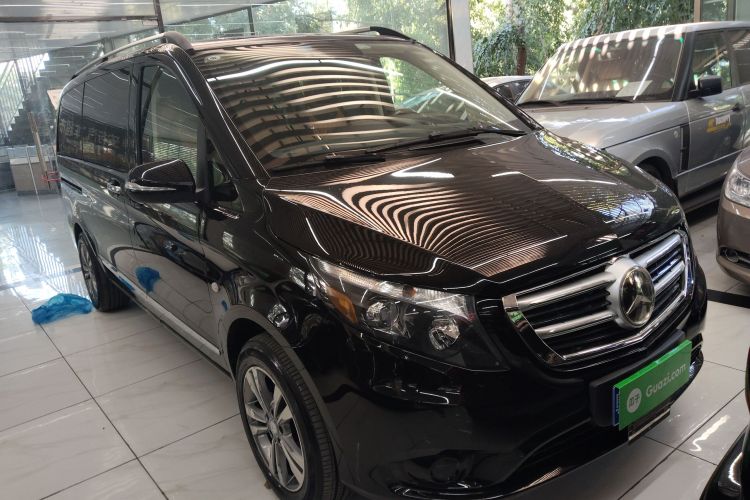 奔驰V级（平行进口） 车身外观3