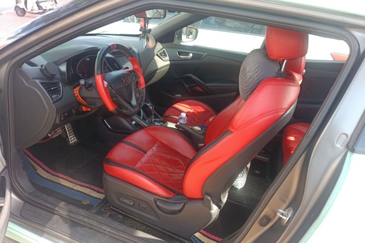 现代 Veloster飞思 2012款 1.6T 自动尊享版局部细节19