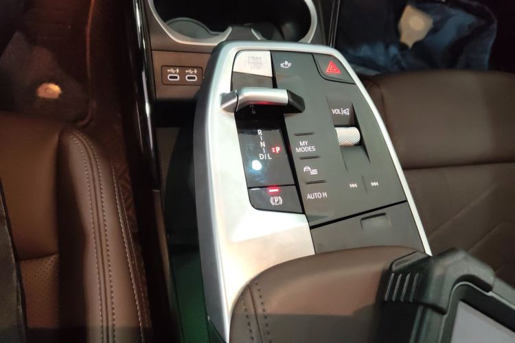 宝马X1 2023款 sDrive25Li X设计套装中控内饰18