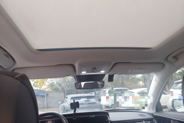 红旗HS5 2019款 2.0T 智联旗享版中控内饰22