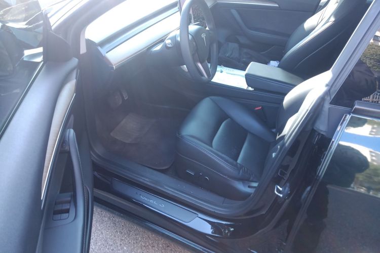 特斯拉 Model 3 2021款 标准续航后驱升级版中控内饰7003