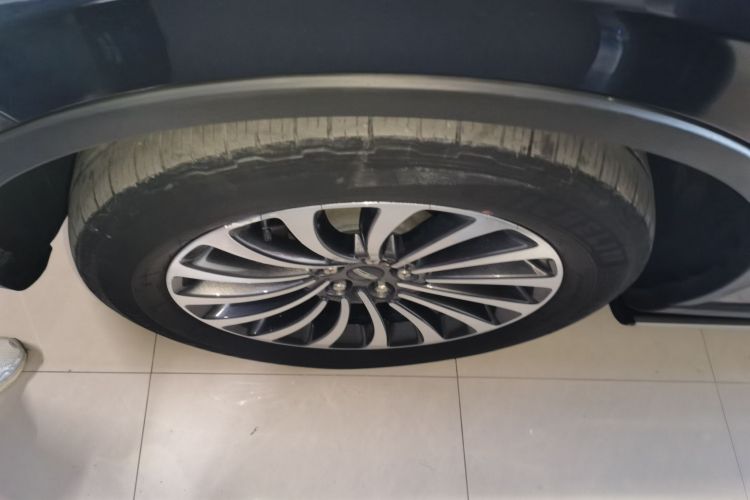 林肯 飞行家 2022款 3.0T V6 四驱尊雅版车身外观35