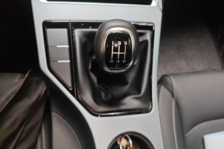 吉利汽车 帝豪 2021款 UP 1.5L 手动豪华型局部细节18