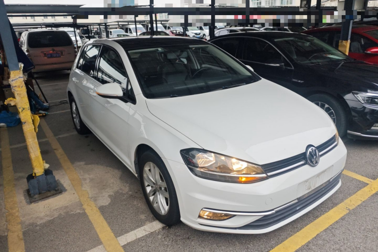 大众 高尔夫 2018款 1.6L 自动舒适型车身外观3