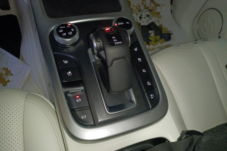 坦克300 2024款 2.0T 穿越者中控内饰18