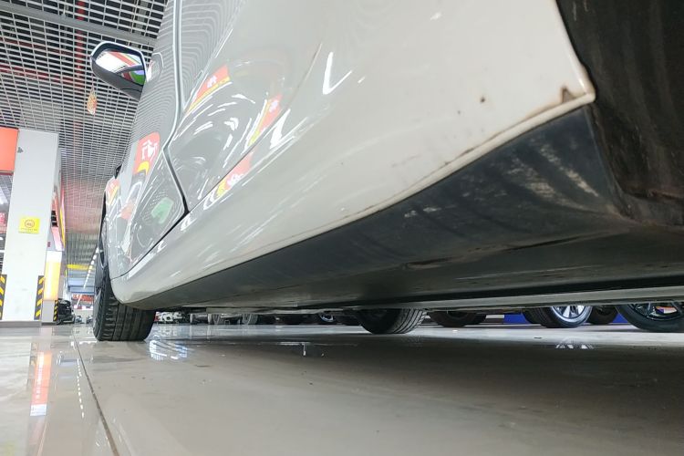 特斯拉 Model 3 2022款 后轮驱动版局部细节9002