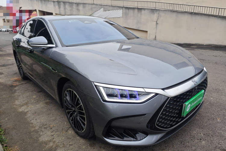 比亚迪 汉 2022款 DM-i 121KM 尊享型车身外观3