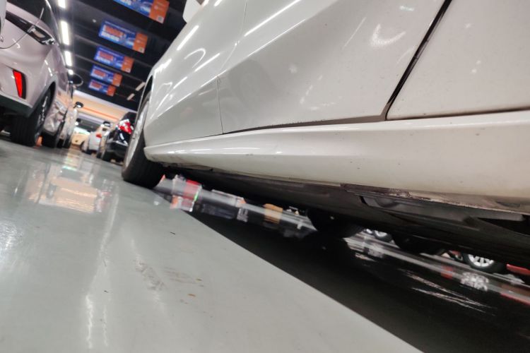 福特 福克斯 2020款 三厢 EcoBoost 180 自动锋潮型局部细节9002