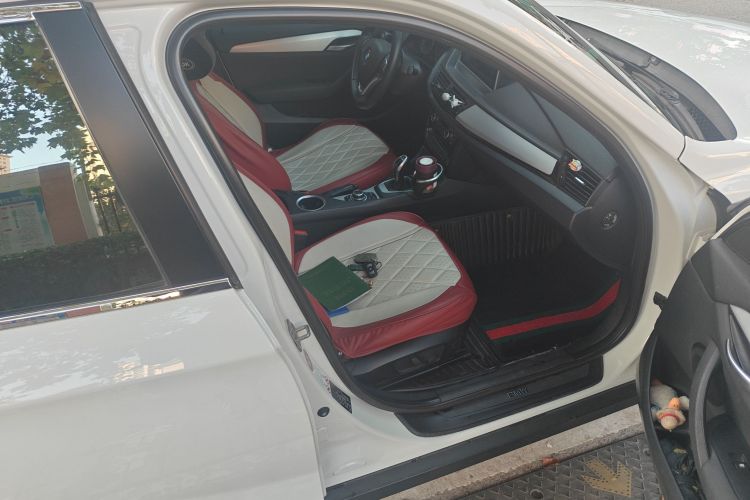 宝马X1 2014款 sDrive18i 领先型局部细节9005