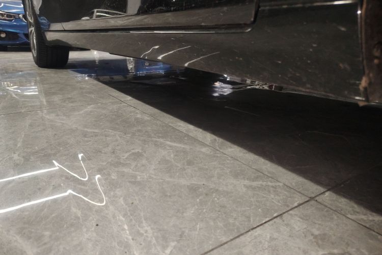 雷克萨斯ES 2025款 300h 臻享版局部细节9001