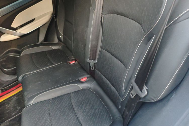 吉利汽车 2022款 博越X 1.8TD DCT智慧型中控内饰21