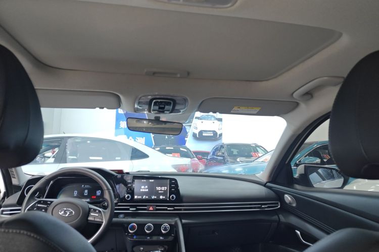 现代 伊兰特 2023款 1.5L CVT GLX精英版局部细节22