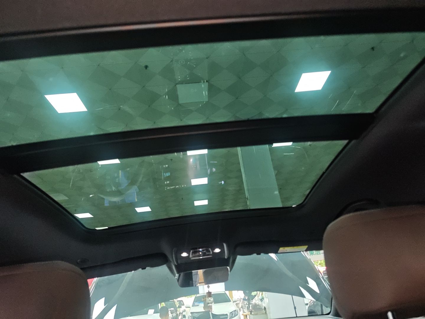 比亚迪 汉 2024款 DM-i 荣耀版 121KM 精英型