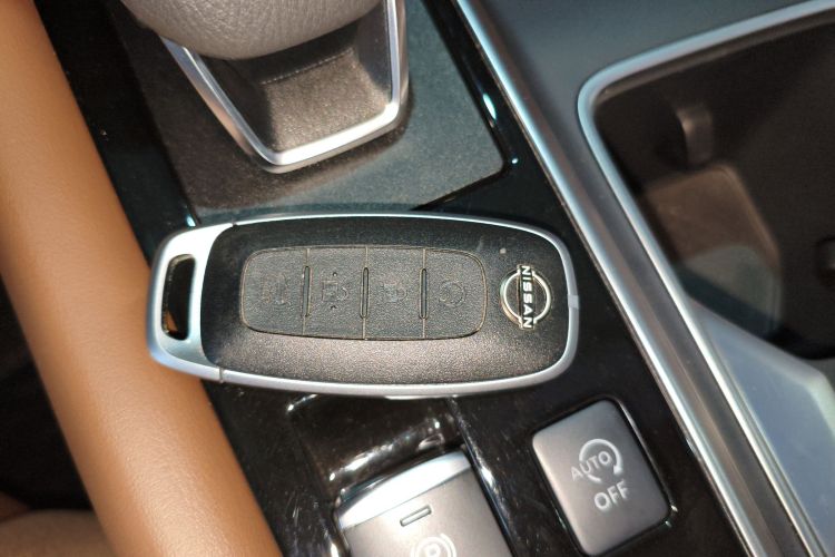 日产 探陆 2024款 380VC-TURBO 四驱智驾版 6座中控内饰11