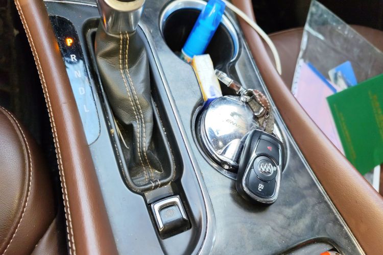 别克 昂科威 2016款 20T 两驱精英型中控内饰11