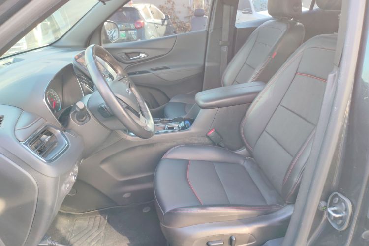 雪佛兰 探界者 2022款 轻混 550T RS 智能拓界版局部细节19