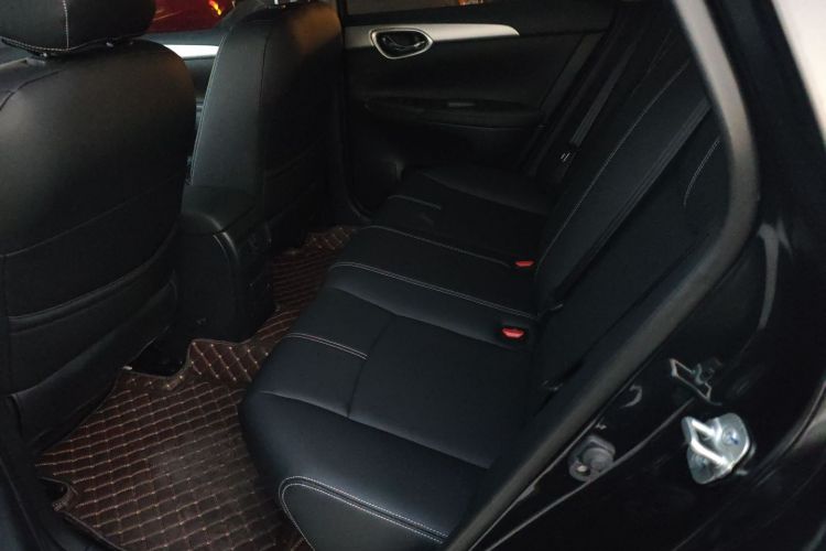 日产 轩逸 2024款 改款二 经典 1.6XE CVT舒适版中控内饰7004