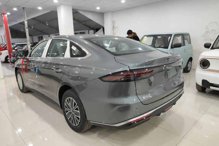 吉利银河 银河星耀6 2026款 60km启航版车身外观6003