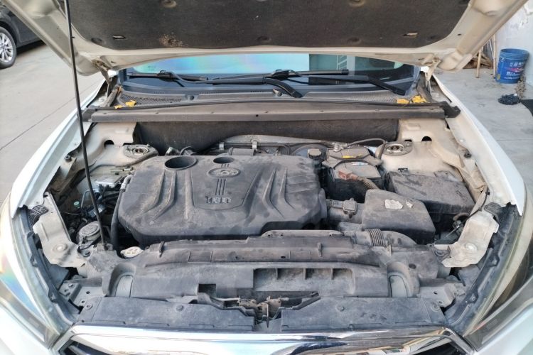 奔腾X80 2017款 1.8T 自动豪华型机舱底盘24