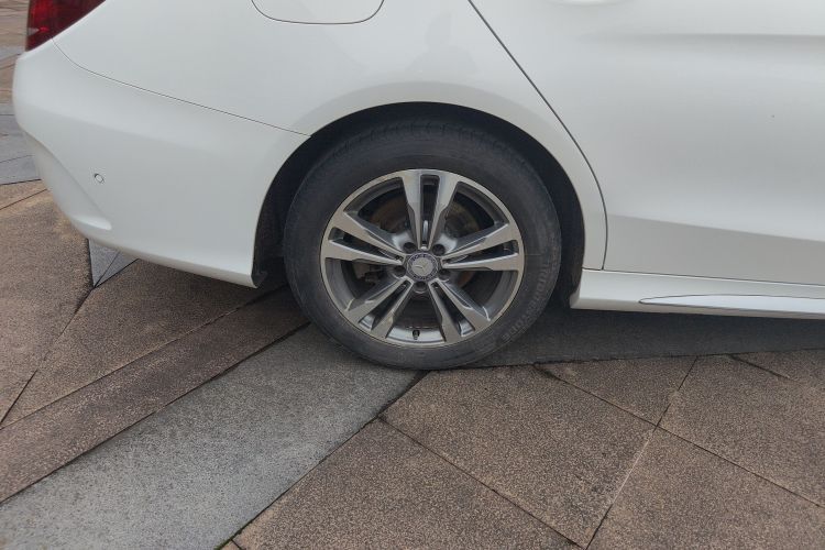 奔驰C级 2015款 改款 C 200 L 运动型车身外观6008