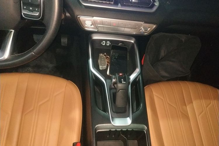 哈弗H5 2023款 2.0T自动两驱领英 汽油中控内饰18