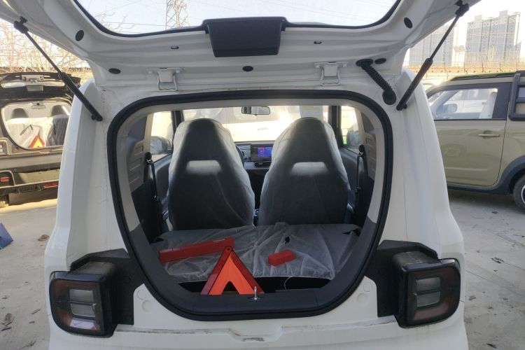 吉利银河 熊猫 2025款 210km 元气熊机舱底盘23