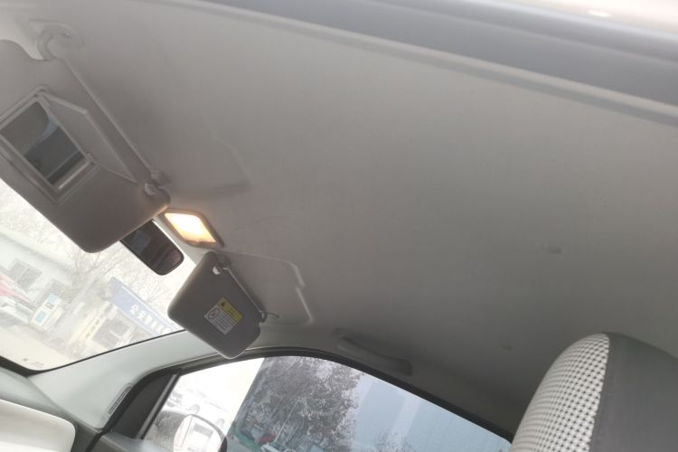 五菱汽车 宏光MINIEV 2024款 第三代 215km 进阶版中控内饰22