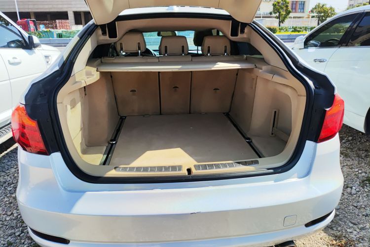 宝马3系GT 2014款 320i 领先型局部细节23