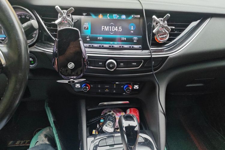 别克 君威 2019款 20T 精英型 国VI局部细节16