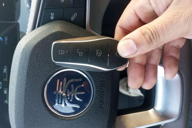 比亚迪 秦PLUS 2024款 荣耀版 DM-i 55KM领先型中控内饰11