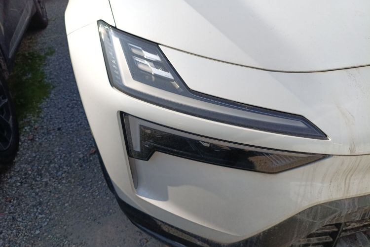 Polestar极星 Polestar 4 2024款 双电机长续航PLUS  双星互联版车身外观8