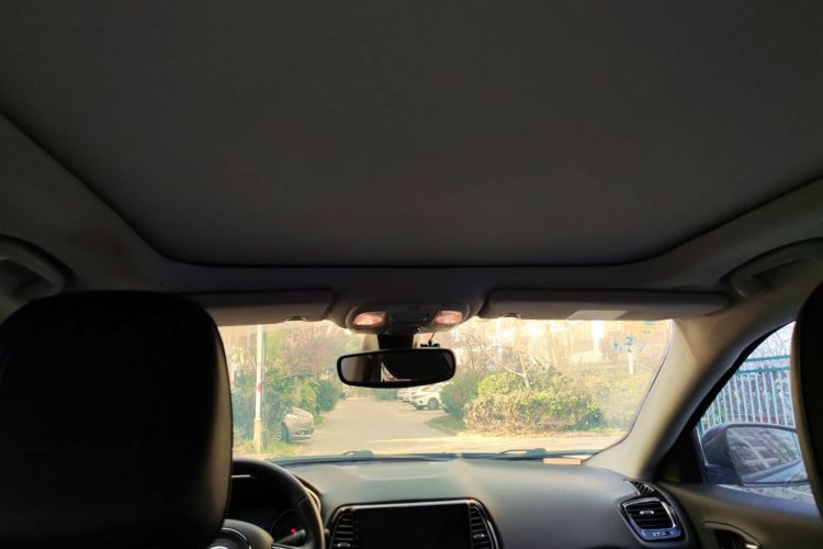 Jeep 指南者 2019款 220T 自动家享四驱版中控内饰22