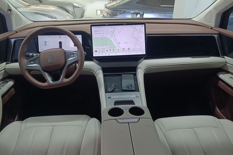 比亚迪 夏 2025款 DM-i 1.5T 180km 卓越型中控内饰12