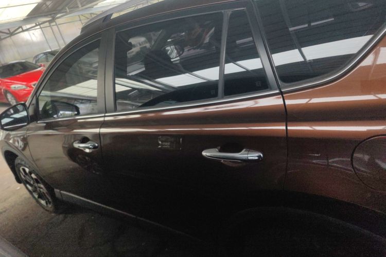 丰田 RAV4荣放 2016款 2.5L 自动四驱精英版车身外观6003