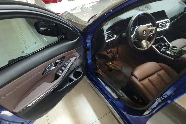 宝马3系 2021款 320Li M运动套装中控内饰7003