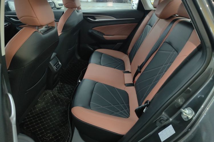 长安 逸动 2024款 PLUS 蓝鲸NE 1.4T GDI DCT高能版中控内饰21