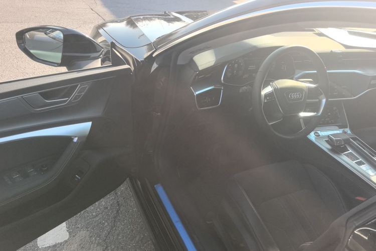 奥迪A7L 2024款 45 TFSI 豪华型中控内饰20