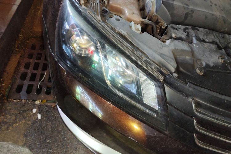 吉利汽车 帝豪 2015款 三厢 1.3T CVT向上版车身外观6006