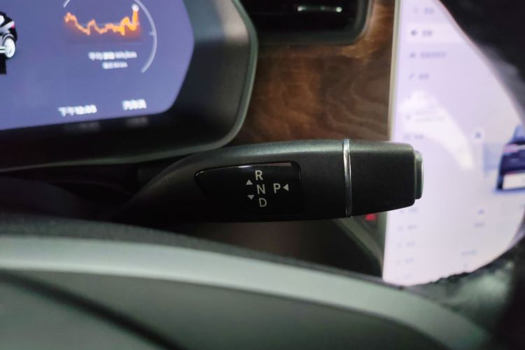 特斯拉 Model X 2019款 长续航版中控内饰18