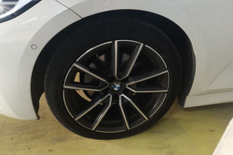 宝马3系 2021款 320Li M运动套装车身外观6004