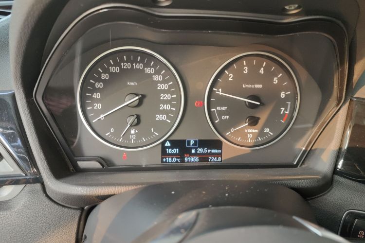 宝马X1 2016款 sDrive18Li 时尚型局部细节14