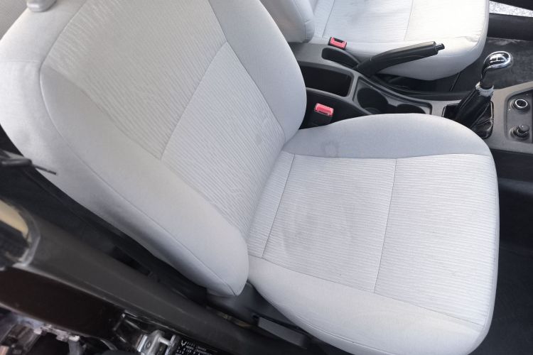 五菱汽车 五菱宏光 2015款 1.2L S 基本型国IV局部细节41