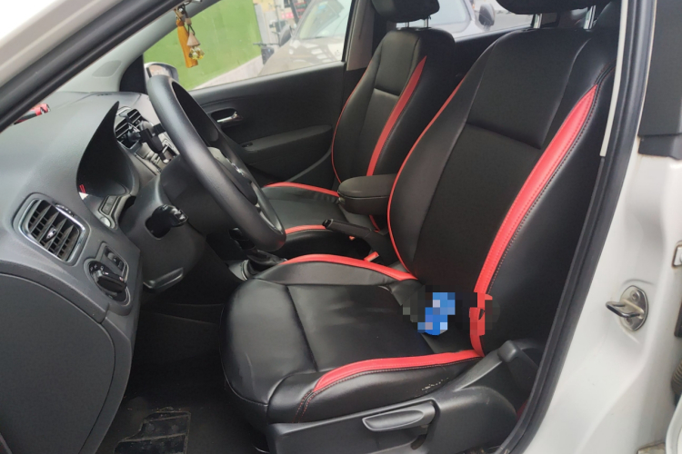 大众 Polo 2014款 1.4L 自动舒适版中控内饰19