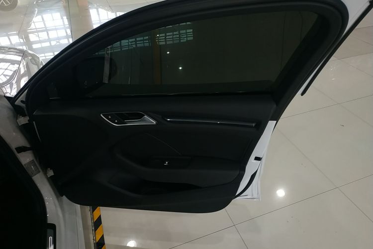 奥迪A3 2020款 Limousine 35 TFSI 时尚型 国VI中控内饰7005