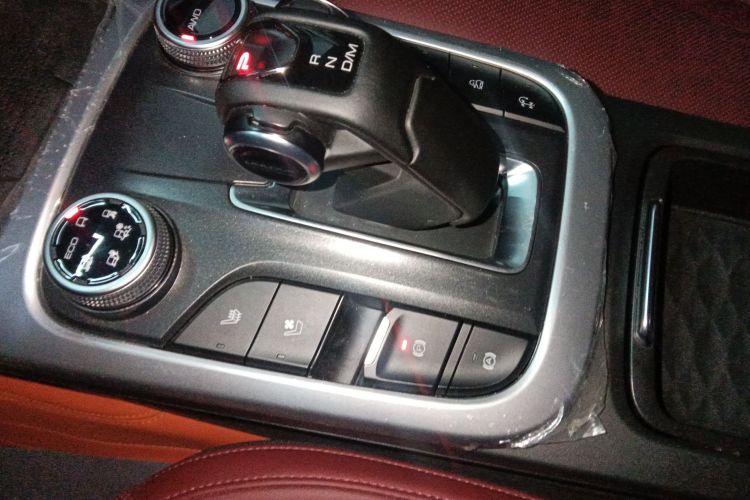 坦克300 2024款 2.0T 穿越者中控内饰18