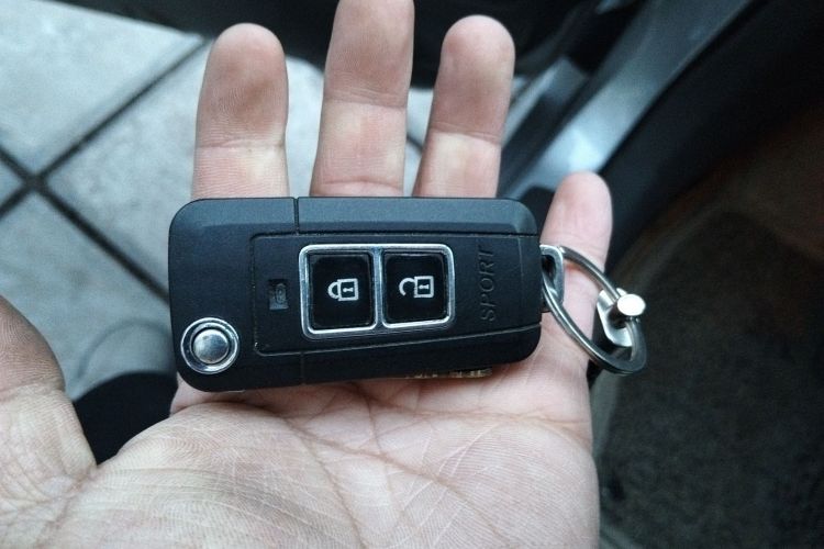 丰田 逸致 2014款 星耀 180E CVT精英版中控内饰11