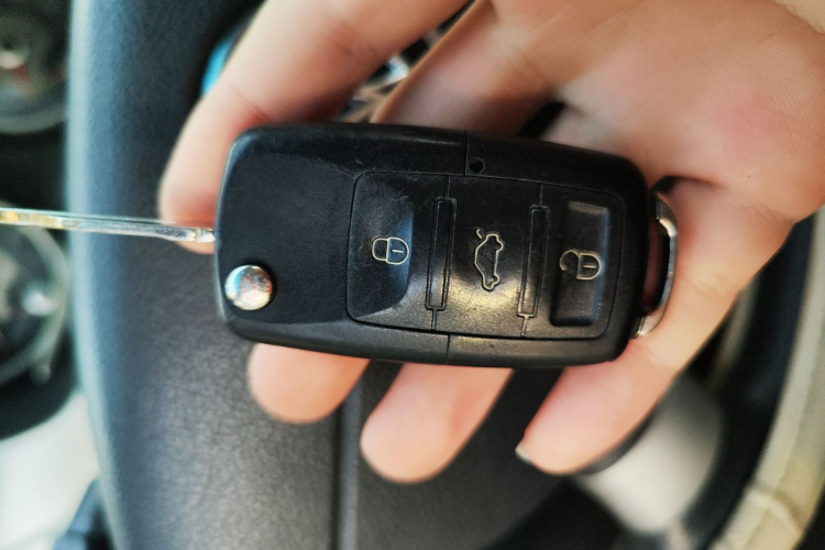 大众 高尔夫 2019款 1.6L 自动舒适型 国V中控内饰11