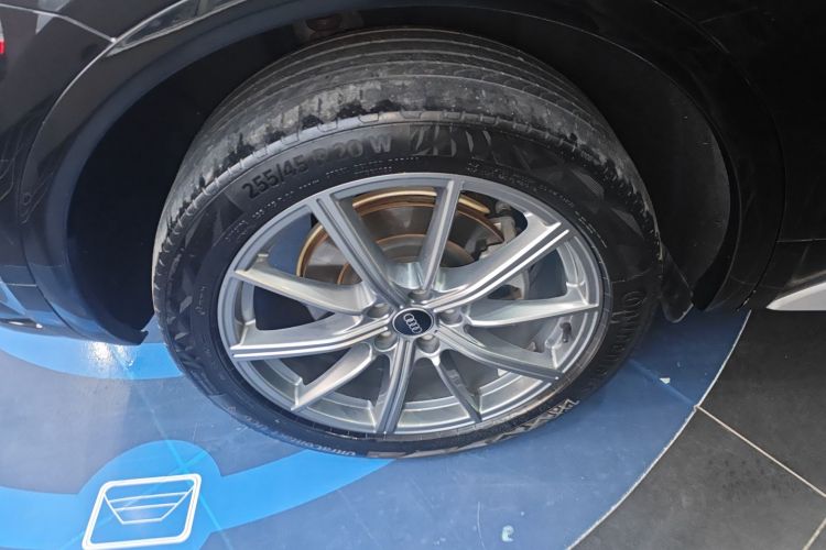 奥迪Q5L 2022款 40T 时尚动感型车身外观6003